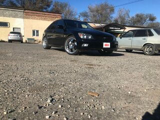 1999 Toyota Altezza, чёрный, 800000 рублей, вид 3