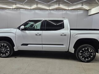 2022 Toyota Tundra CrewMax III, белый, 6750000 рублей, вид 5
