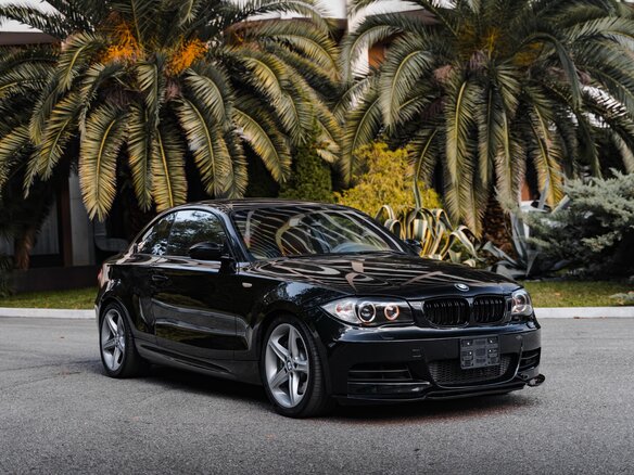 2008 BMW 1 серии 135i I (E81/E82/E87/E88) Рестайлинг, чёрный, 2000000 рублей - вид 5