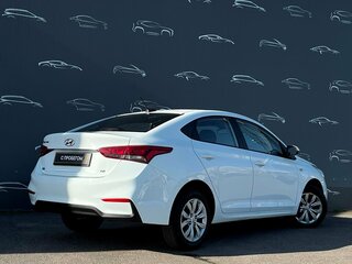 2019 Hyundai Solaris II, белый, 1493800 рублей, вид 2