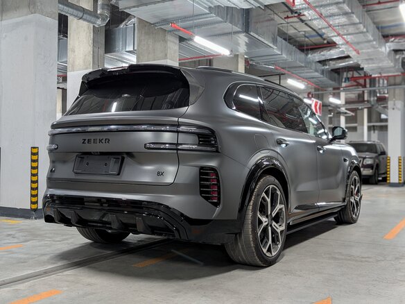 2026 Zeekr 8X Dawn, серый, 12999000 рублей - вид 7
