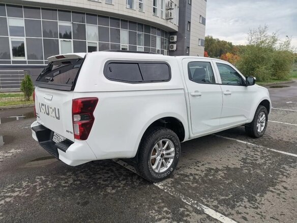 2021 Isuzu D-Max III, белый, 2800000 рублей - вид 13
