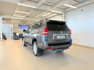 2013 Toyota Land Cruiser Prado 150 Series, серый, 3799000 рублей, вид 4