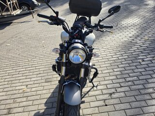 2020 Yamaha XSR700, серебристый, 700000 рублей, вид 4