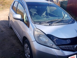 2013 Honda Fit II, серебристый, 800000 рублей, вид 1