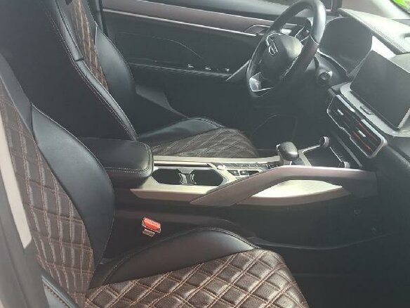 2023 Geely Coolray I, белый, 1047600 рублей - вид 4