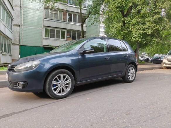 2010 Volkswagen Golf VI, синий, 650000 рублей - вид 5