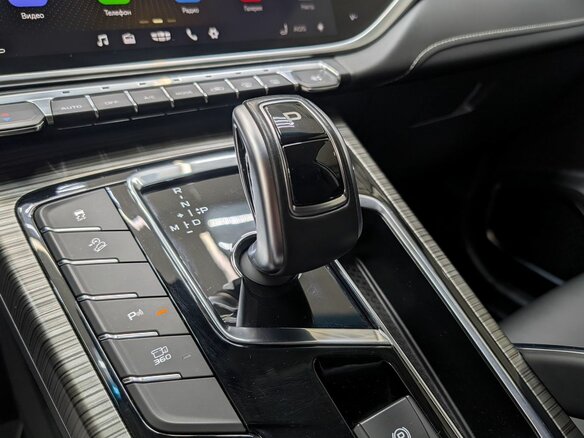 2024 Geely Atlas Pro, серебристый, 2179000 рублей - вид 15