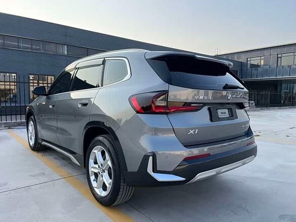2023 BMW X1 Long 20Li sDrive III (U11/U12), серый, 3129000 рублей - вид 3