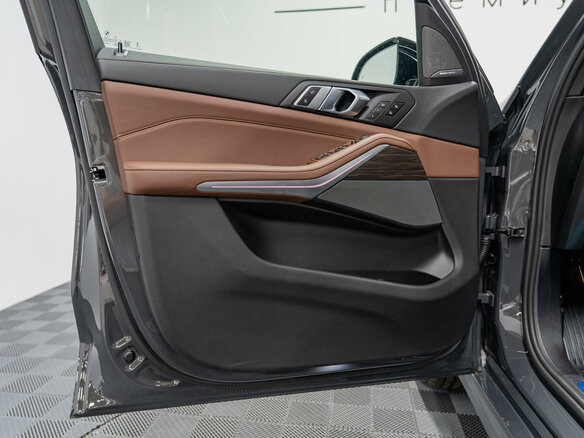 2026 BMW X5 30d IV (G05/G18) Рестайлинг, серый, 15850000 рублей - вид 28