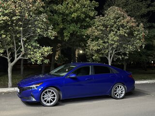 2021 Hyundai Elantra VII (CN7), синий, 1777000 рублей, вид 3