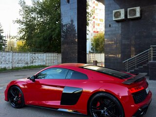 2019 Audi R8 V10 performance II (4S) Рестайлинг, красный, 16000000 рублей, вид 4