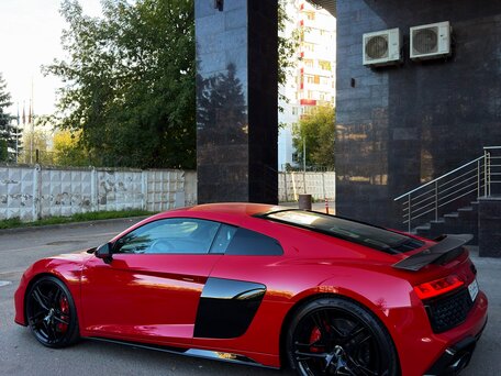2019 Audi R8 V10 performance II (4S) Рестайлинг, красный, 16000000 рублей, вид 4