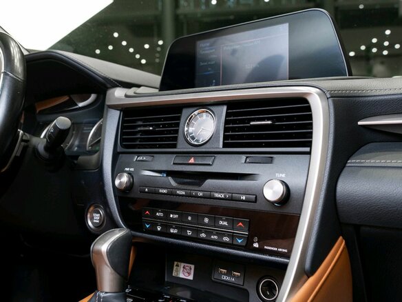 2020 Lexus RX 300 IV Рестайлинг, белый, 5049000 рублей - вид 30