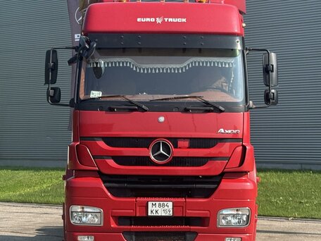 2013 Mercedes-Benz Axor, красный, 2100000 рублей, вид 2