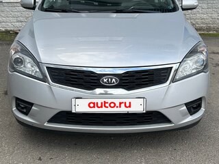 2010 Kia Ceed I Рестайлинг, серебристый, 730000 рублей, вид 2