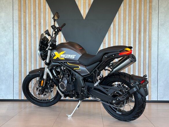 2026 Voge AC525X, серый, 615000 рублей - вид 3