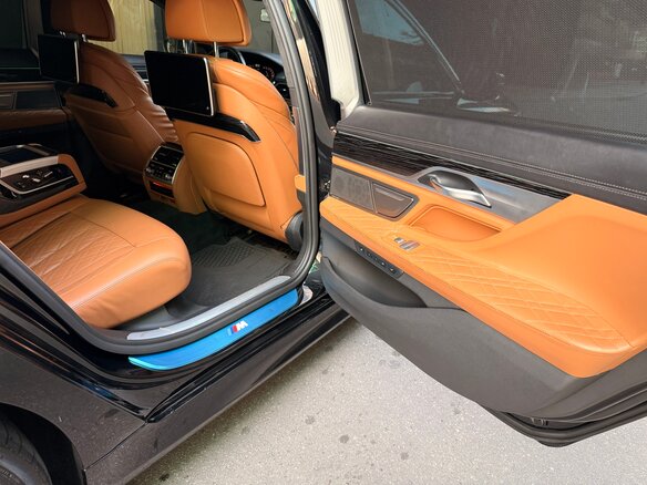 2021 BMW 7 серии Long 730Ld xDrive VI (G11/G12) Рестайлинг, чёрный, 7100000 рублей - вид 16