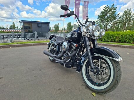 2015 Harley-Davidson Softail Slim, чёрный, 1400000 рублей, вид 2