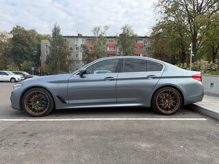 2019 BMW 5 серии 520d xDrive VII (G30/G31/G38), серый, 4200000 рублей, вид 5