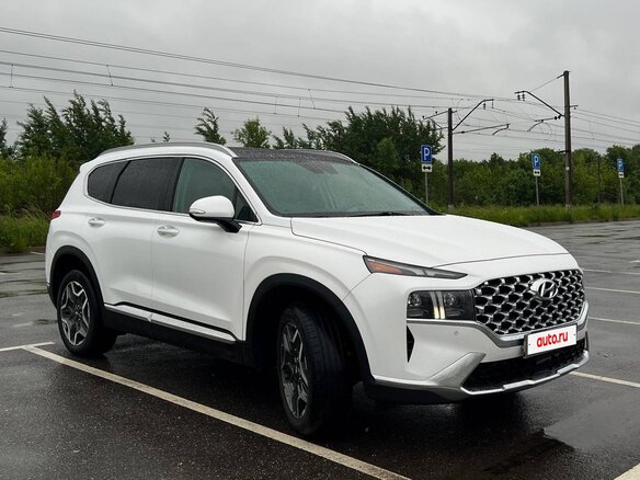 2021 Hyundai Santa Fe IV Рестайлинг, белый, 3649000 рублей - вид 1