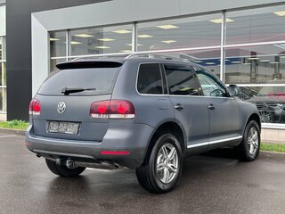 2008 Volkswagen Touareg I Рестайлинг, синий, 860000 рублей, вид 4