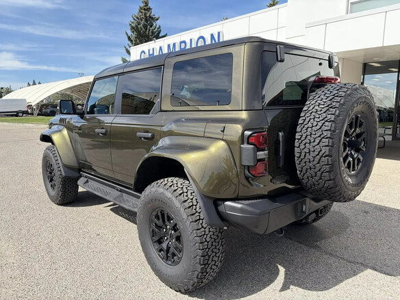 2026 Ford Bronco Raptor VI, зелёный, 15200000 рублей - вид 3