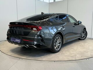 2021 Kia K5 III, серый, 2350000 рублей, вид 5