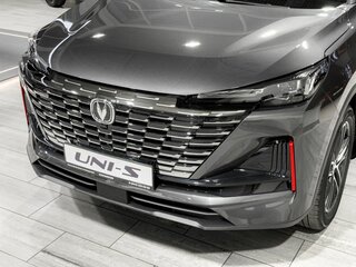 2025 Changan UNI-S I, чёрный, 3149900 рублей, вид 4