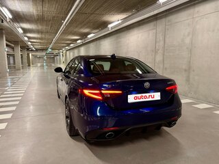 2017 Alfa Romeo Giulia II (952), синий, 2250000 рублей, вид 3