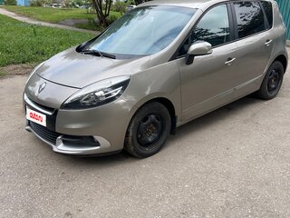 2012 Renault Scenic III Рестайлинг, бежевый, 650000 рублей, вид 1