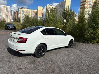 2018 Skoda Octavia III (A7) Рестайлинг, белый, 1270000 рублей, вид 4