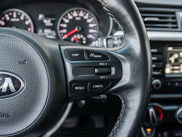 2019 Kia Rio X-Line IV, белый, 1250000 рублей - вид 15