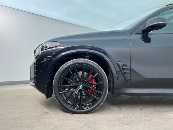 2025 BMW X5 40i IV (G05/G18) Рестайлинг, чёрный, 15390000 рублей - вид 6