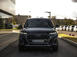 2021 Audi Q5 45 TFSI II (FY) Рестайлинг, чёрный, 4199000 рублей, вид 4