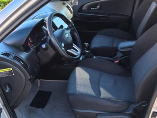 2012 Kia Ceed I Рестайлинг, серебристый, 550000 рублей, вид 5
