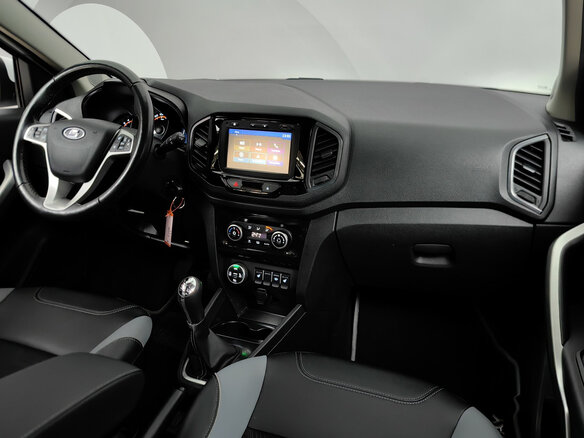 2019 Lada (ВАЗ) XRAY Cross I, белый, 1098000 рублей - вид 12