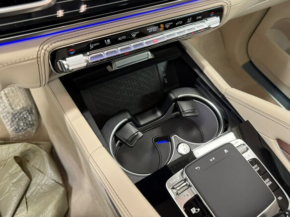 2026 Mercedes-Benz Maybach GLS 600 I Рестайлинг, чёрный, 29980000 рублей - вид 14