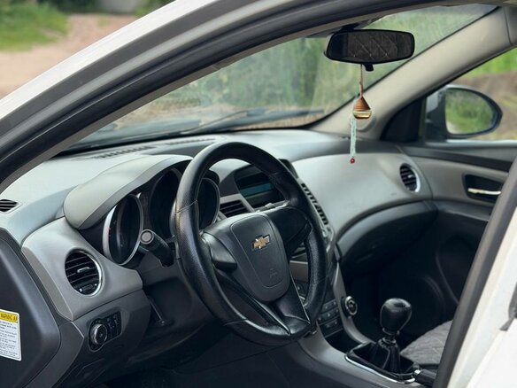 2010 Chevrolet Cruze I, серый - вид 3