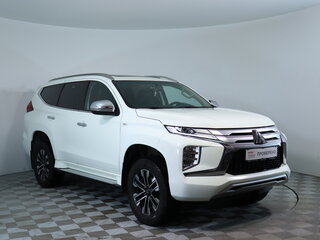 2022 Mitsubishi Montero Sport III Рестайлинг, белый, 3830000 рублей, вид 3