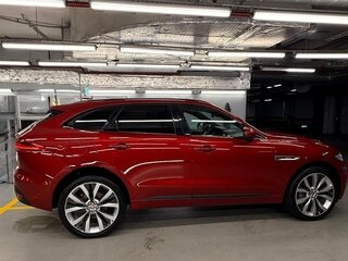 2016 Jaguar F-Pace I, красный, 2500000 рублей, вид 2
