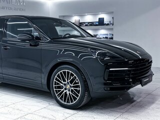 2020 Porsche Cayenne III, чёрный, 7100000 рублей, вид 3