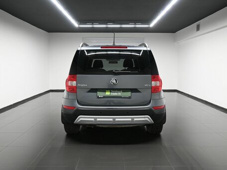 2017 Skoda Yeti I Рестайлинг, серый, 1495000 рублей, вид 4