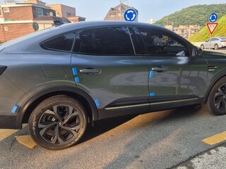 2025 Renault Arkana I Рестайлинг, серый, 2050000 рублей, вид 3