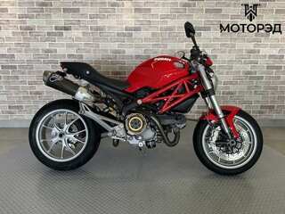 Ducati Monster 696