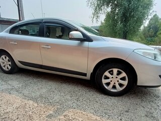 2011 Renault Fluence I, серебристый, 670000 рублей, вид 2