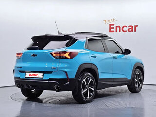 2020 Chevrolet TrailBlazer III, голубой, 1600000 рублей, вид 3