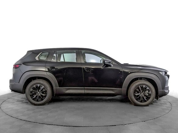 2026 Mazda CX-50, чёрный, 4650000 рублей - вид 3