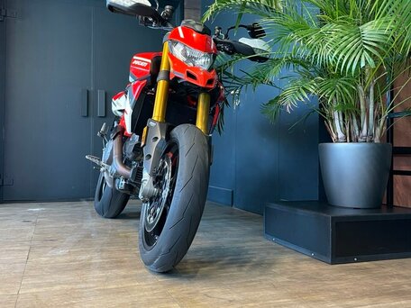 2022 Ducati Hypermotard, красный, 1350000 рублей, вид 5