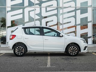 2021 Renault Sandero II Рестайлинг, белый, 1330000 рублей, вид 3